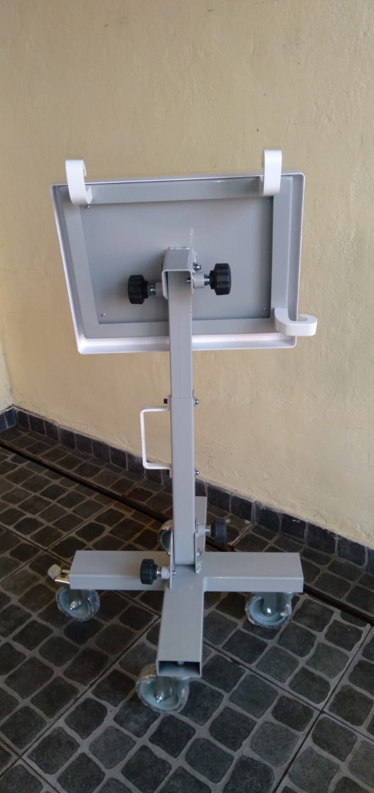 Carro plegable para ecógrafo mindray x7